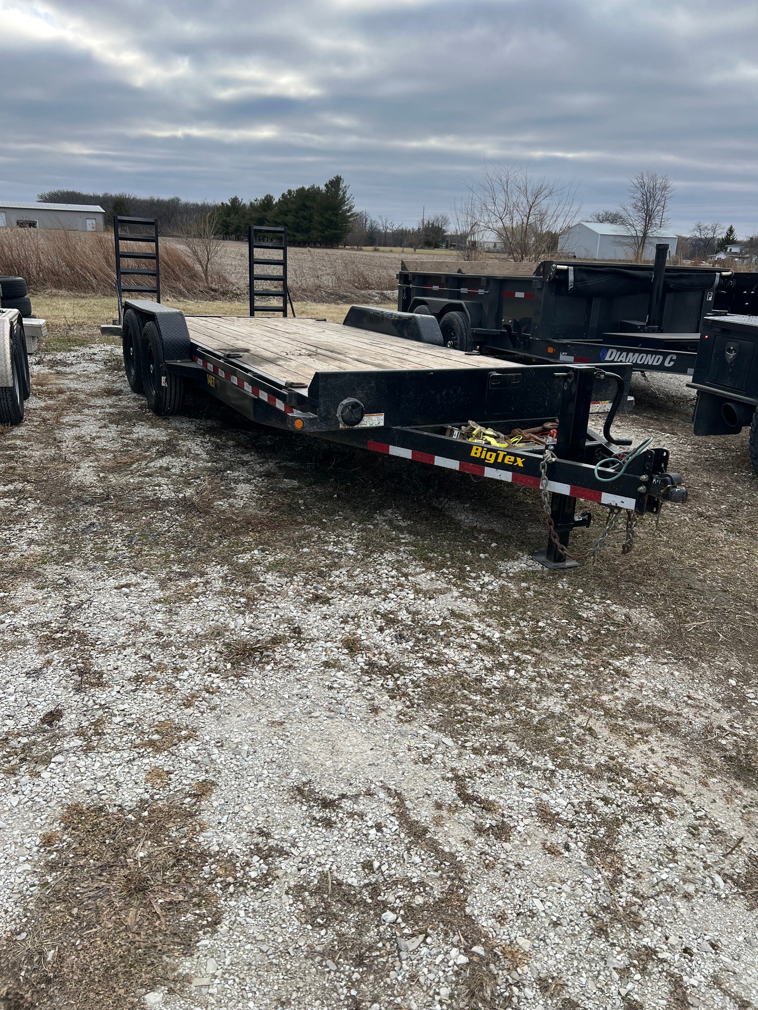 Equipment hauler trailer rental in LaSalle County IL - 20ft Big Tex flatbed for construction equipment